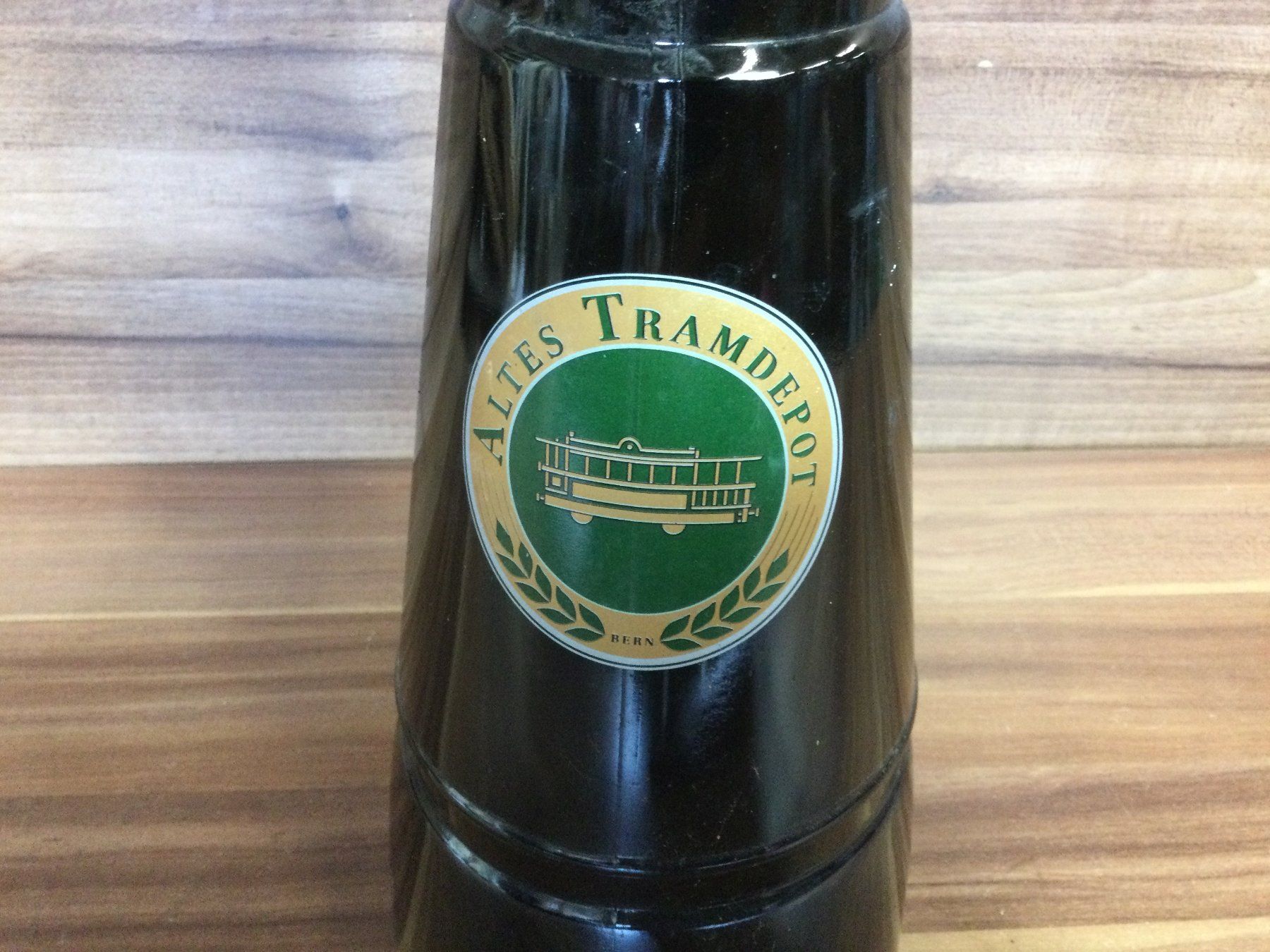 Bottiglie: Gebrauchte grosse Bierflasche Tramdepot Bern – Usato da Wangen SZ venduto da kuriosum12 2