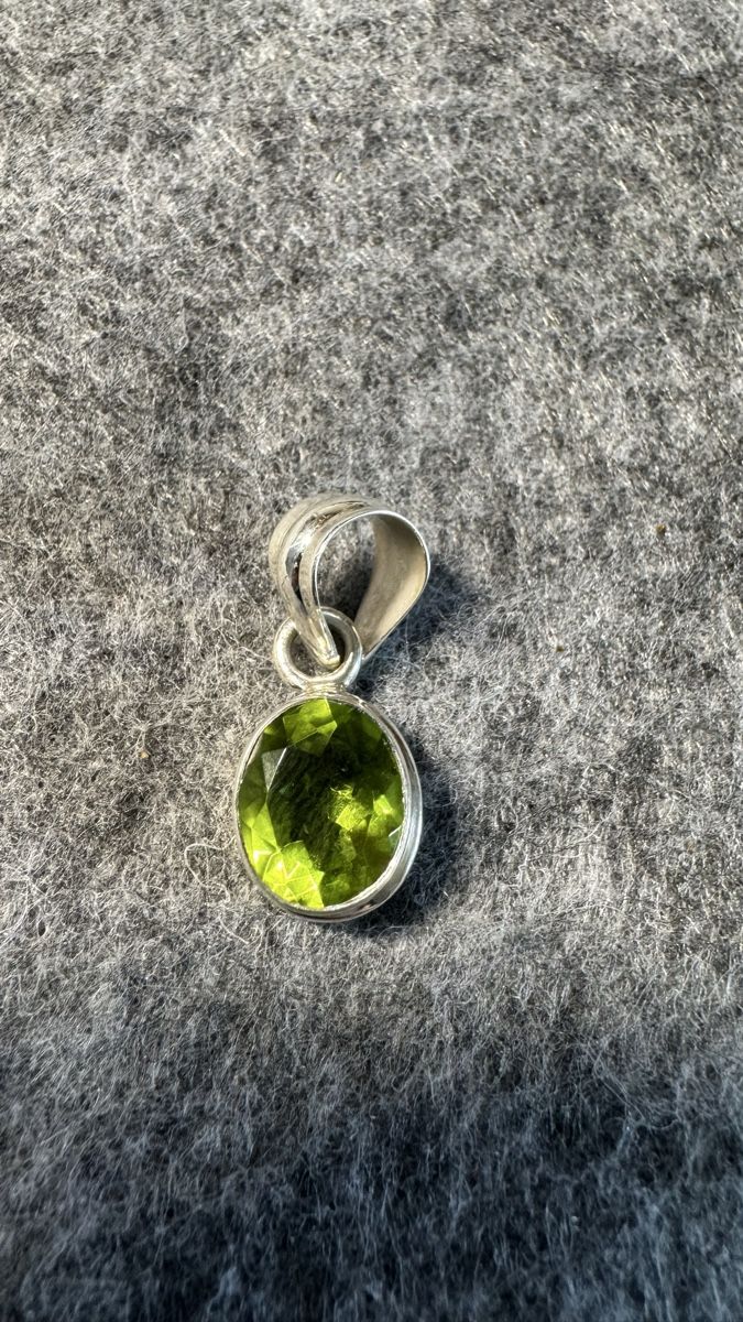 Ciondoli: Anhänger Silber mit Peridot – Nuovo (secondo la descrizione) da Winterthur venduto da ellemi