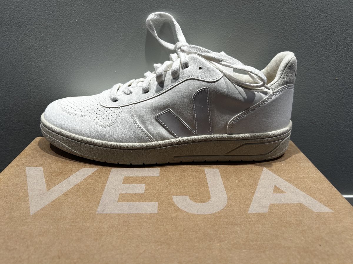 Veja Scarpe da uomo: Veja Herrenschuhe NEU - Gr. 44 – Nuovo e nell'imballaggio originale da Schüpfen venduto da sportlehrer