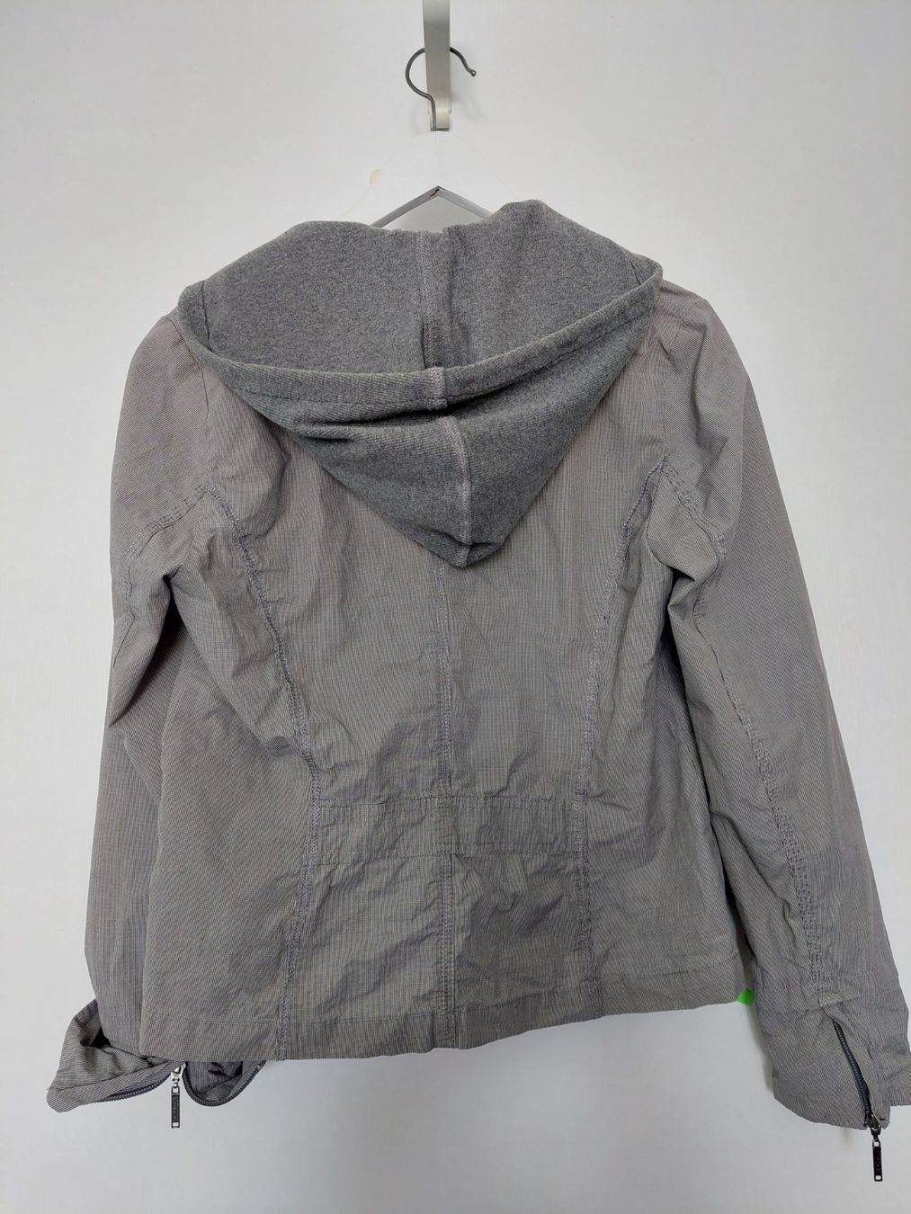 S.Oliver Giacche: Jacke s'Oliver Gr. 40 mit Kapuze – Usato da Beckenried venduto da Anmu1 2