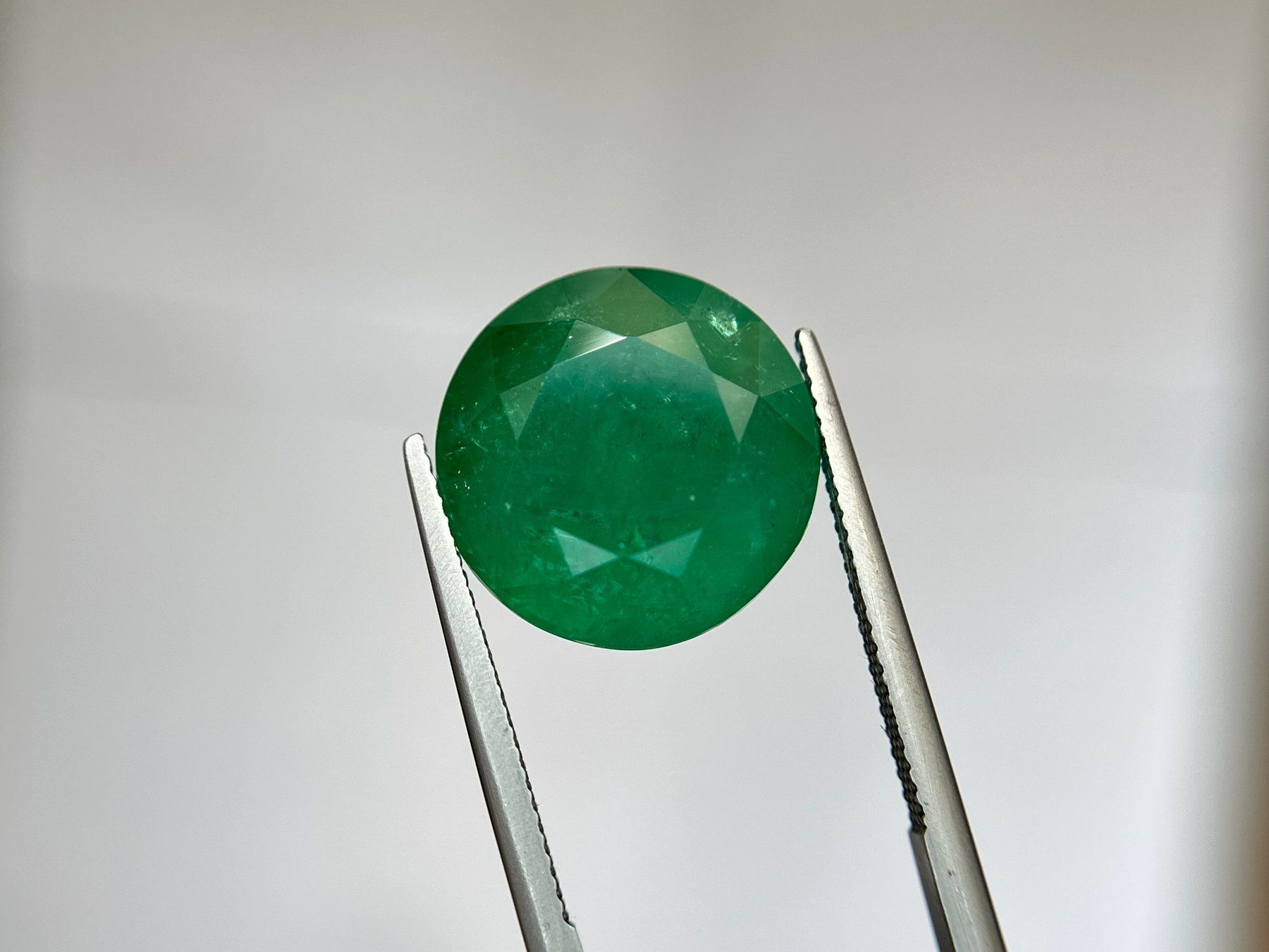Pietre preziose: Natural Important Emerald Smaragd Gemstone 18.87ct Certified – Usato da Winterthur venduto da Tafr 8