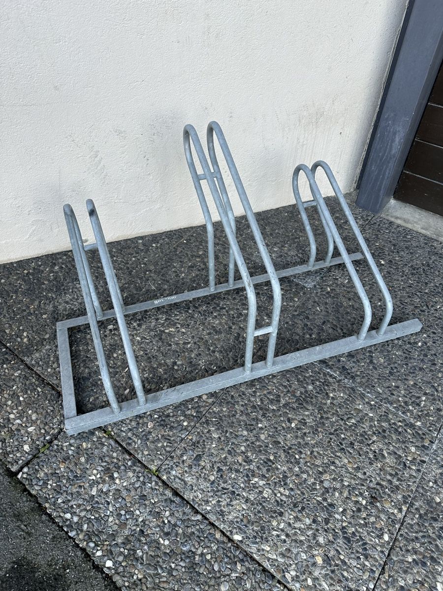 Veloständer: kleiner Veloständer  – Gebraucht aus Steffisburg von PatrickB02