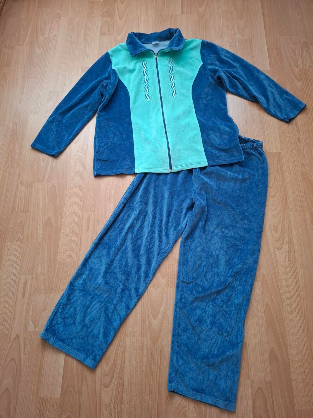 Pantaloni: jogging dame – Usato da Porrentruy venduto da Piquetix