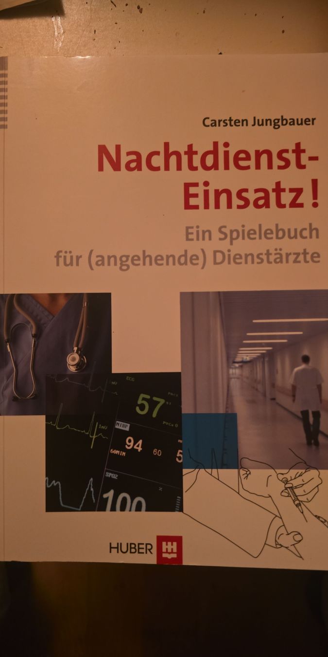 Libri: Buch Nachtdienst-Einsatz Carsten Jungbauer gebraucht – Usato da Oberbüren venduto da Elk2025