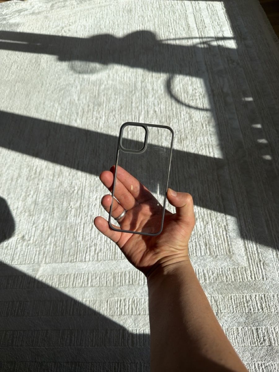 Covers & Schutzfolien: İphone 12 Pro Hülle  – Neu (gemäss Beschreibung) aus Lausanne von meh_8clz