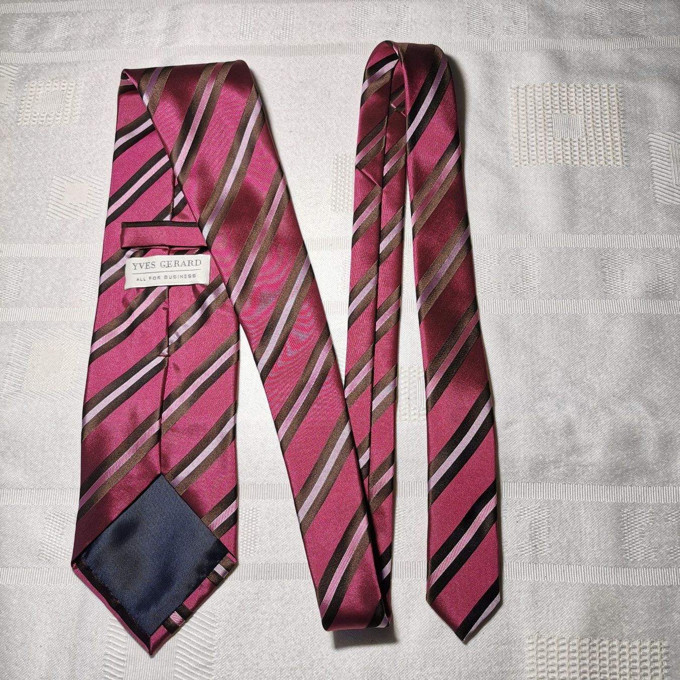 Cravatte: Yves Gerard Krawatte Rosa/Pink gestreift – Usato da Bern venduto da Second-Hand-Pirat 2