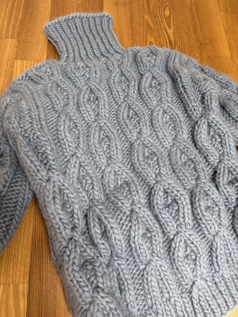 Pullover & Sweatshirts: 100% Wool Blue Knitted Sweater, size S/M – Gebraucht aus Herrliberg von mvo_d8tz 1