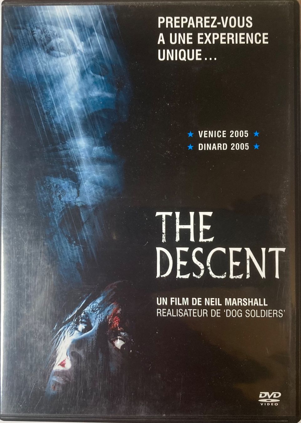 Tutti i DVDs: THE DESCENT (PRÉPAREZ-VOUS A UNE EXPÉRIENCE UNIQUE...) – Usato da Poliez-Pittet venduto da Newtown-Records