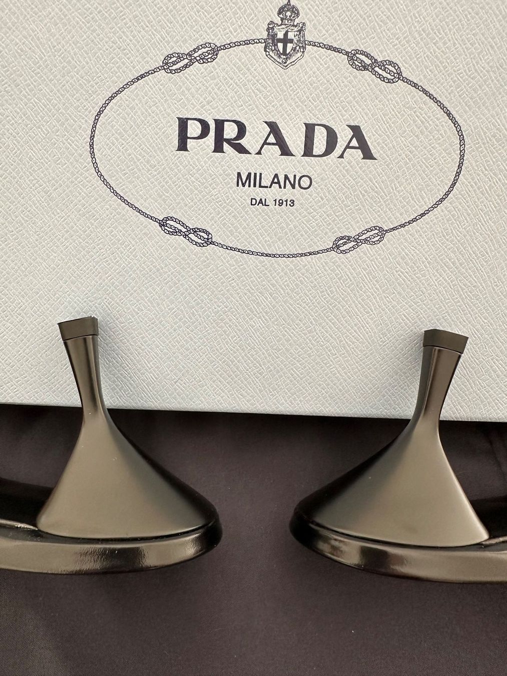 Prada Damenschuhe: PRADA Pantoletten aus Leder NEU – Neu und originalverpackt aus Oberengstringen von snoopy714 3