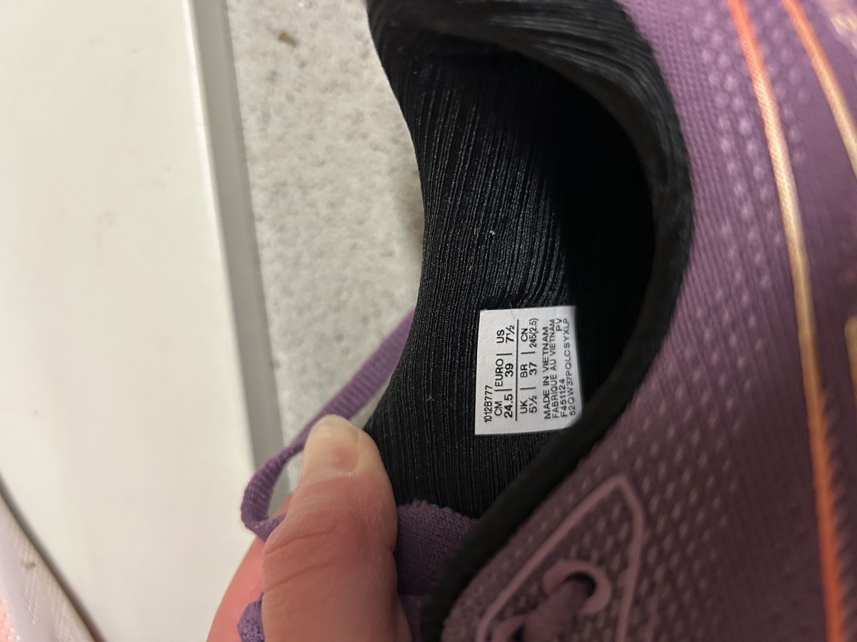 Asics Scarpe da donna: Laufschuhe Asics – Nuovo (secondo la descrizione) da Thun venduto da ann_j9cx 2