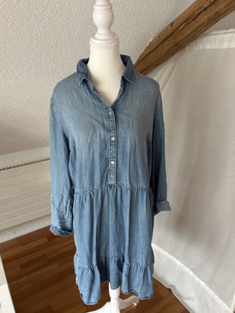 Jeanskleid Yessica Gr. 44, oversized als M getragen