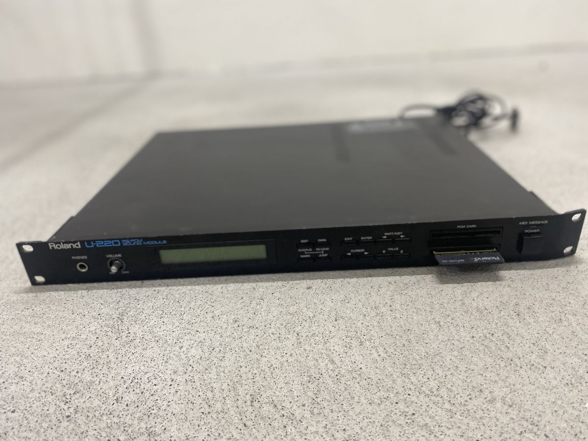 Strumenti musicali: Roland U-220 RS-PCM Sound Module - Vintage Rack Synth – Usato da Dübendorf venduto da ami_6zyy