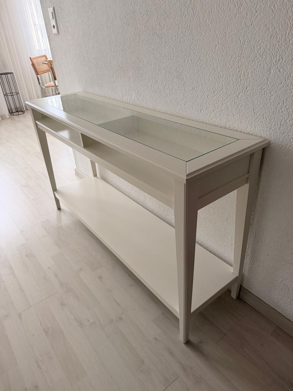 Ikea Cassettiere: Weisser Konsolentisch mit Glasplatte - IKEA LIATORP – Usato da glattbrugg venduto da melisa13