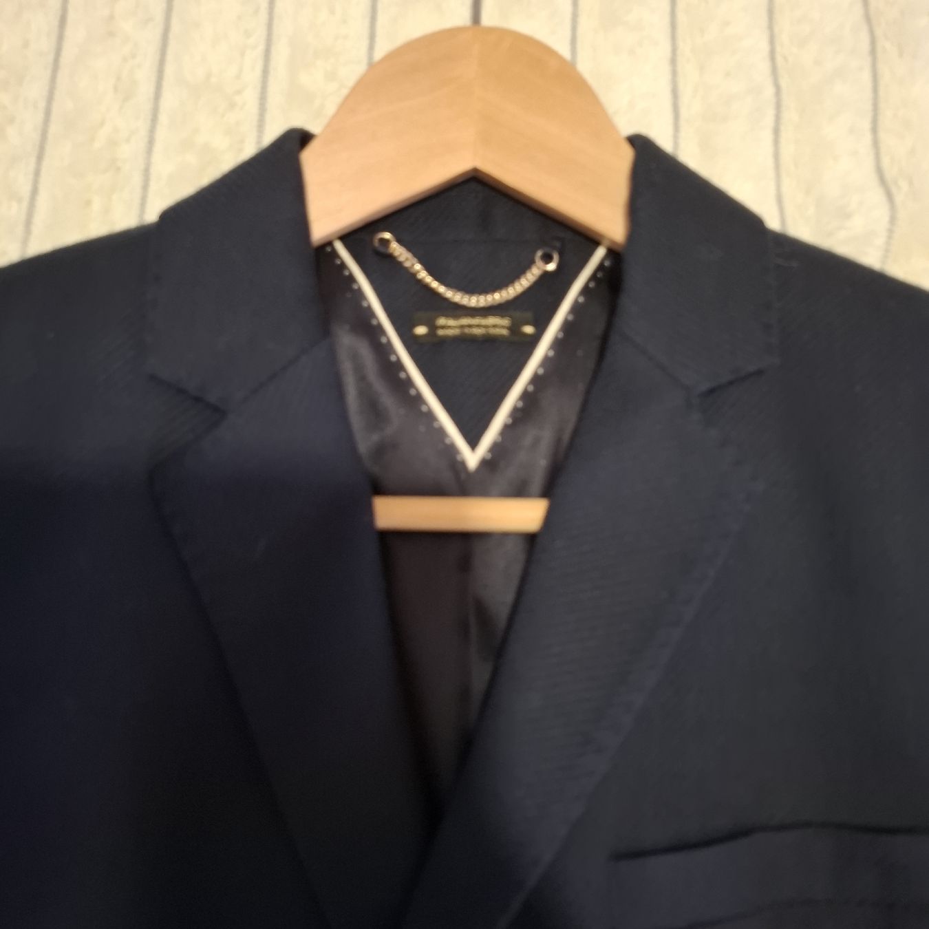 Massimo Dutti Jacken: Massimo Dutti Blazer Bleu Marine - Taille 38 – Gebraucht aus Le Locle von QualiteExpress