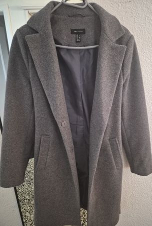 Grauer Wintermantel von New Look, Grösse 36 , Top Zustand!