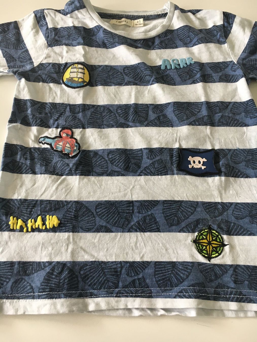 Camicie, T-shirt & Polo: Shirt kurzarm von Sfera Grösse 104-110 – Usato da Dällikon venduto da dahi1 1