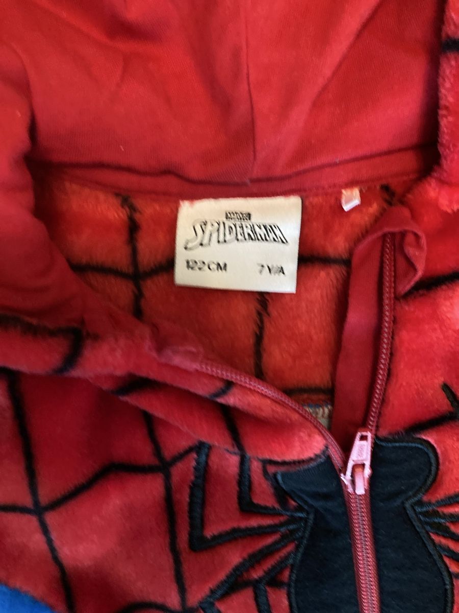 Tute: Spiderman Overall Gr. 122 – Usato da Emmenbrücke venduto da JJ_89 3