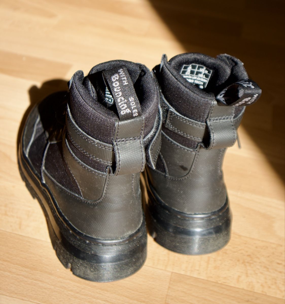 Dr. Martens Scarpe da donna: Dr Martens Combs Tech – Nuovo (secondo la descrizione) da Ponts-de-Martel venduto da fro_p9qy 5