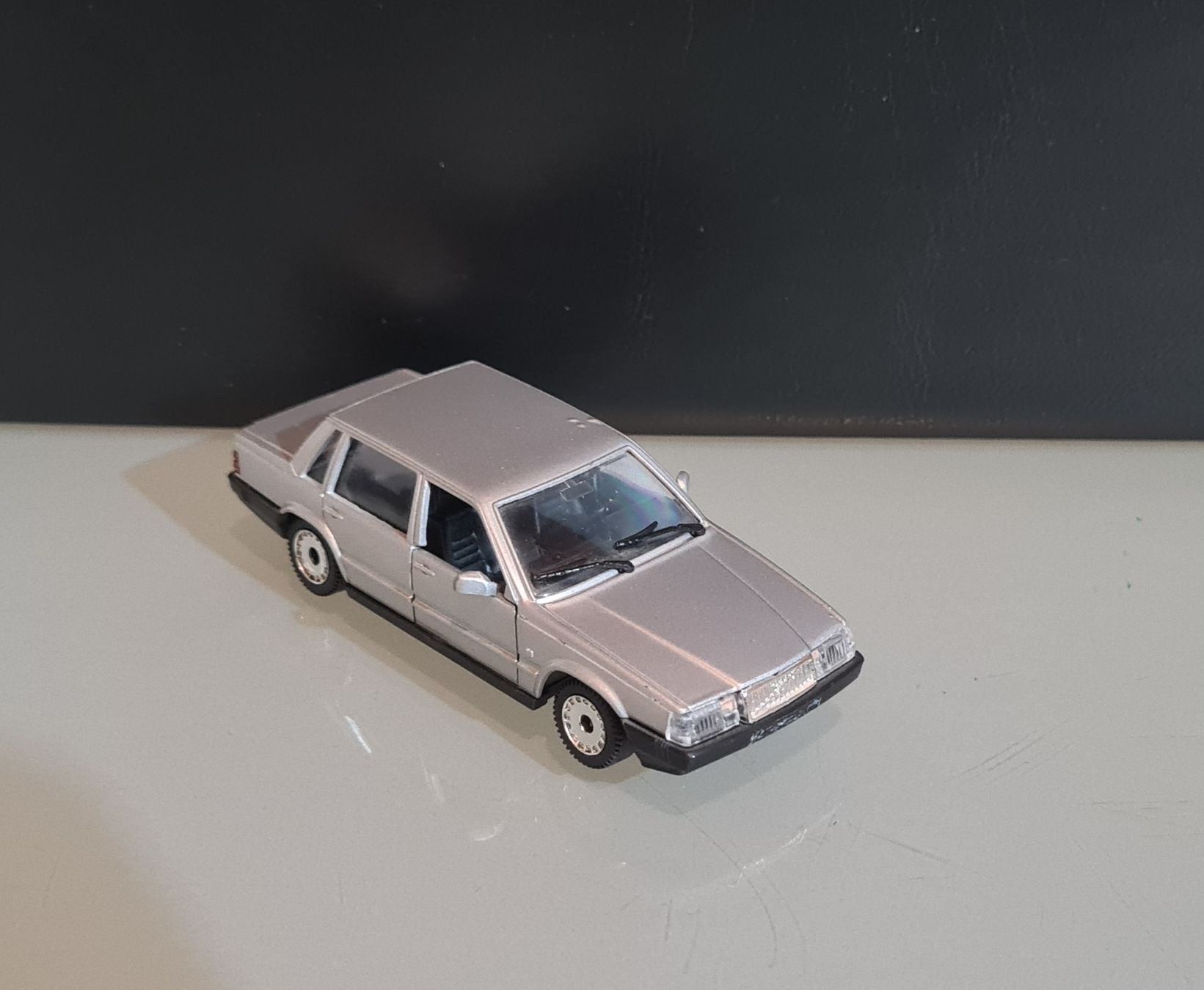 Polistil Modellini d'auto: Polistil Volvo 760GLE 1:43 – Usato da Uetendorf venduto da myhome12 3