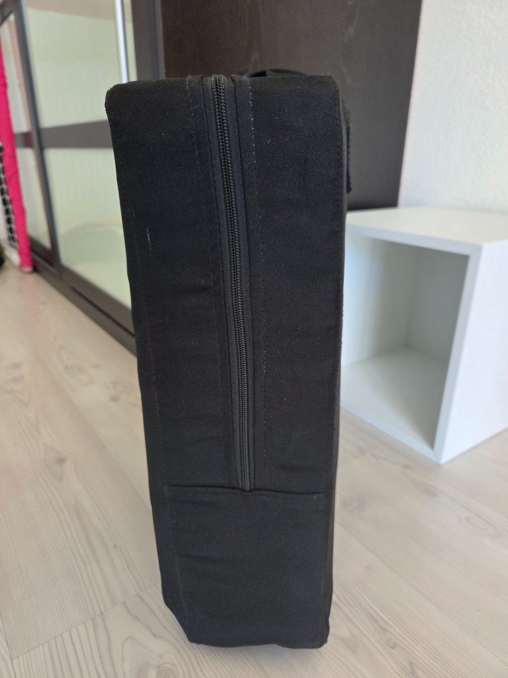 Babybjörn Letti: BabyBjörn Reisebett – Usato da Zug venduto da Maxlogan 6