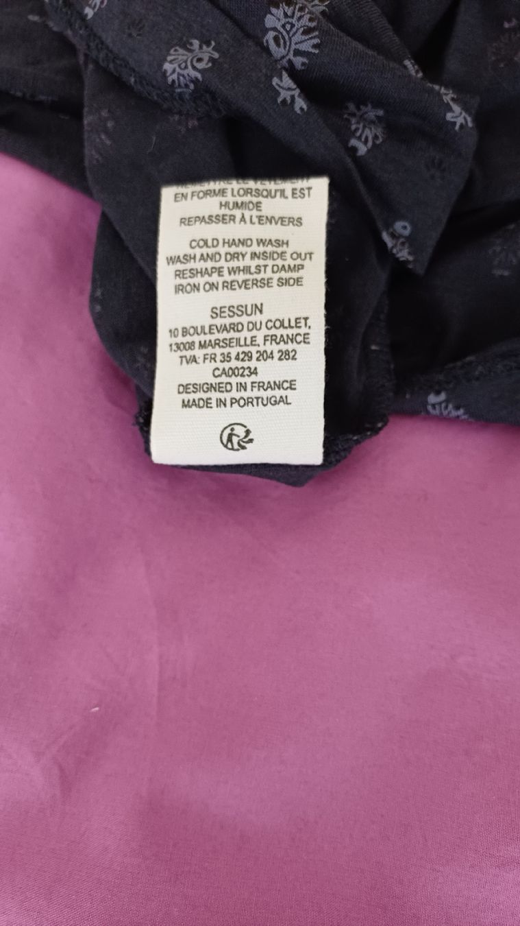 Sessun Vestiti: Robe Sessùn marine – Usato da Genève venduto da njia 7
