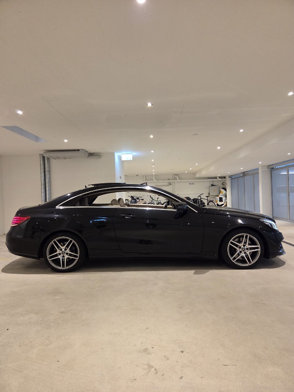 Mercedes-Benz Automobili: Mercedes E400 Coupé – Usato da Münchenstein venduto da Furki22 1