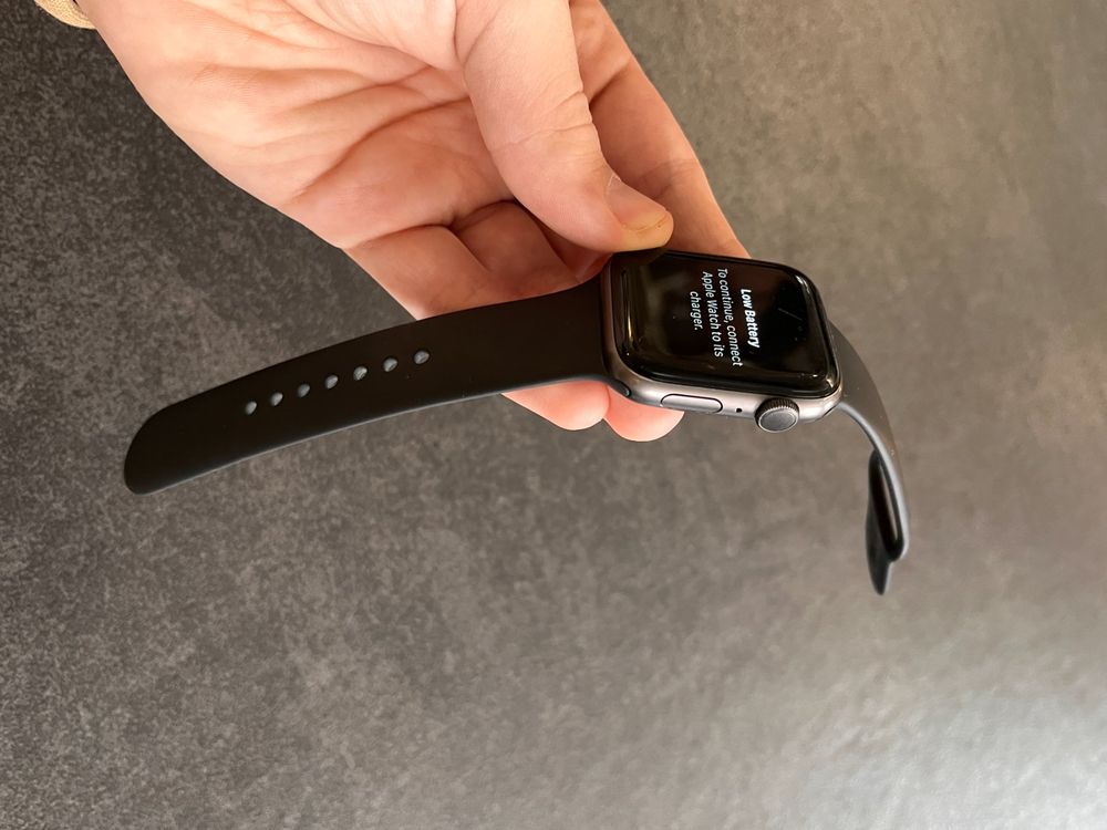 Apple Watch S5 44mm Acheter sur Ricardo