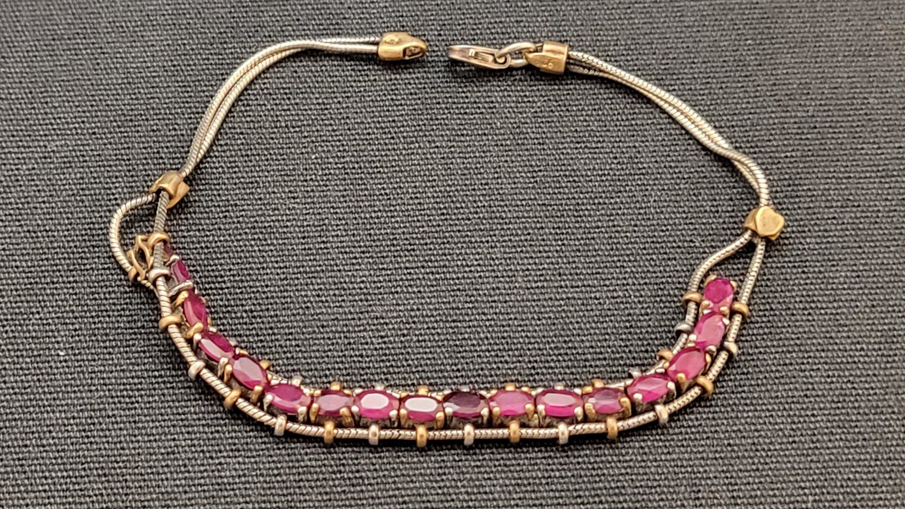 Armbänder & -reifen: Silber-Armband mit Rubinen – Gebraucht aus Basel von spinne02