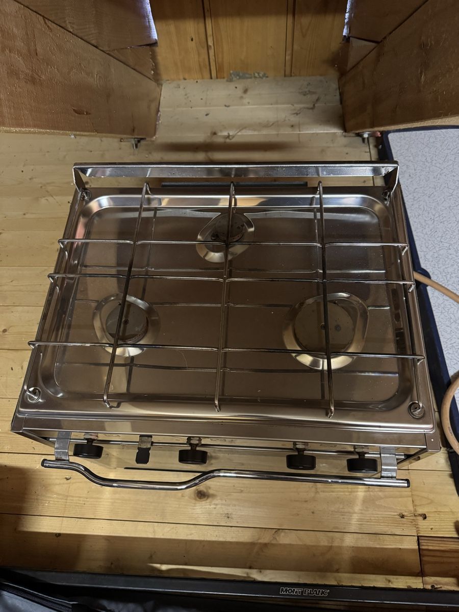 Cucine: Gasherd 3-flammig – Usato da Muttenz venduto da budoka66 1