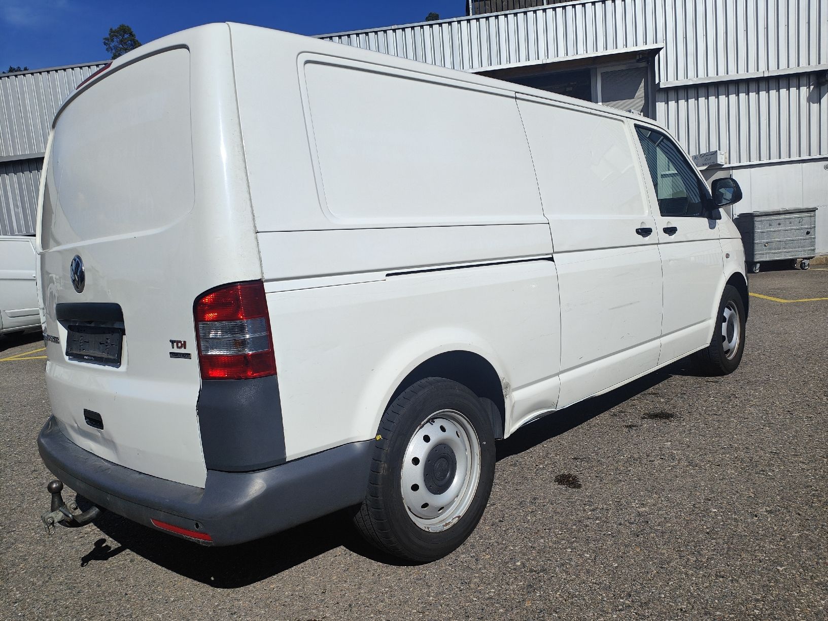 VW Véhicules utilitaires: VW Bus T5 Allrad Automat – D'occasion à Tagelswangen par fortrak 2