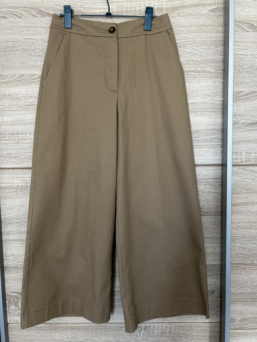 Pantaloni: Pantalon 7/8 Benetton – Usato da Lausanne venduto da naranjo