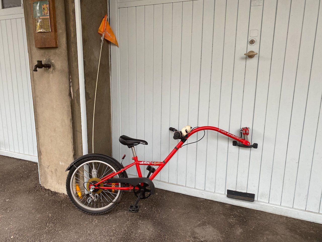 Véhicules pour enfants: Trailerbike / Schattenvelo – D'occasion à Burgdorf par Johnsteed 6