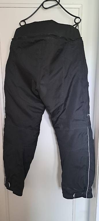 Lotti di vestiti: Motorradbekleidung Jacke mit Hose – Usato da Lenzburg venduto da Balubalu66 3