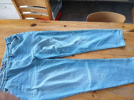 1 jeans occasion (taille 52)