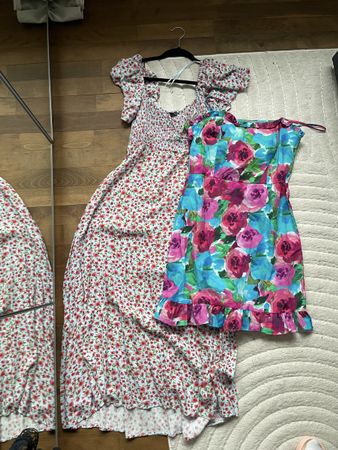 Kleiderpaket 4 x Sommerkleider Gr. S/36