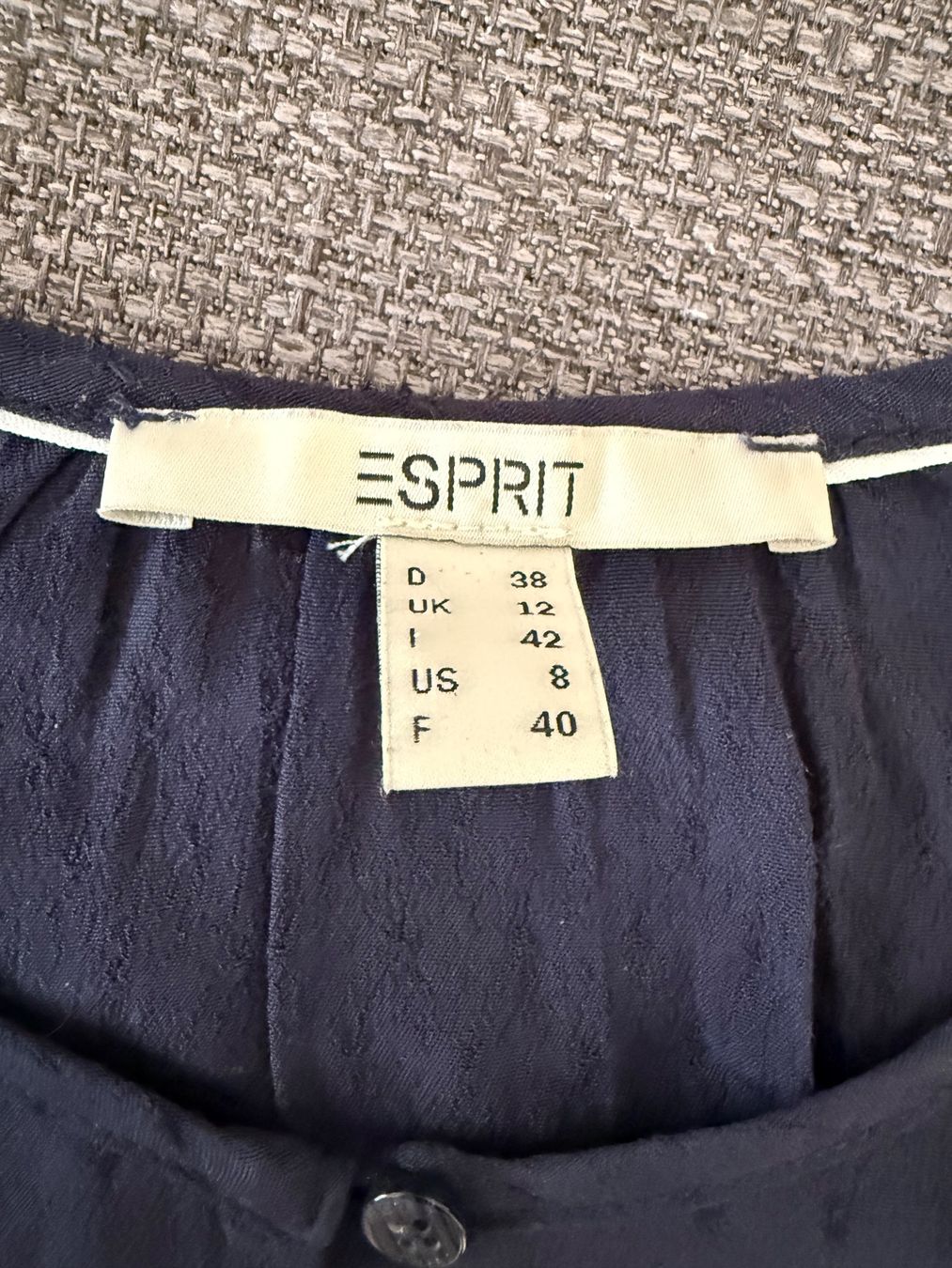 Esprit Camicette: Bluse von Esprit, Gr. 38 – Usato da Wettingen venduto da Clodle81 1