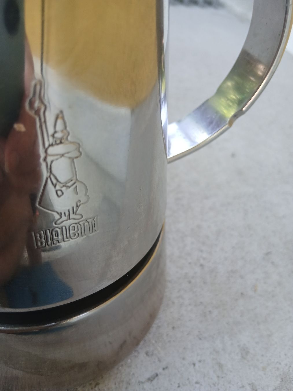 Bialetti Macchine per caffè & Macchine per espresso: cafetière italienne Bialeti – Usato da Yverdon-les-Bains venduto da n_g_l9bf 2