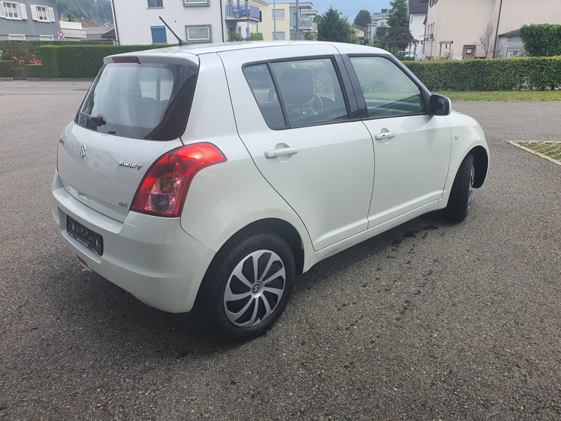 Suzuki Automobili: Suzuki swift 4x4 Klima – Usato da uznach venduto da V.G75 7