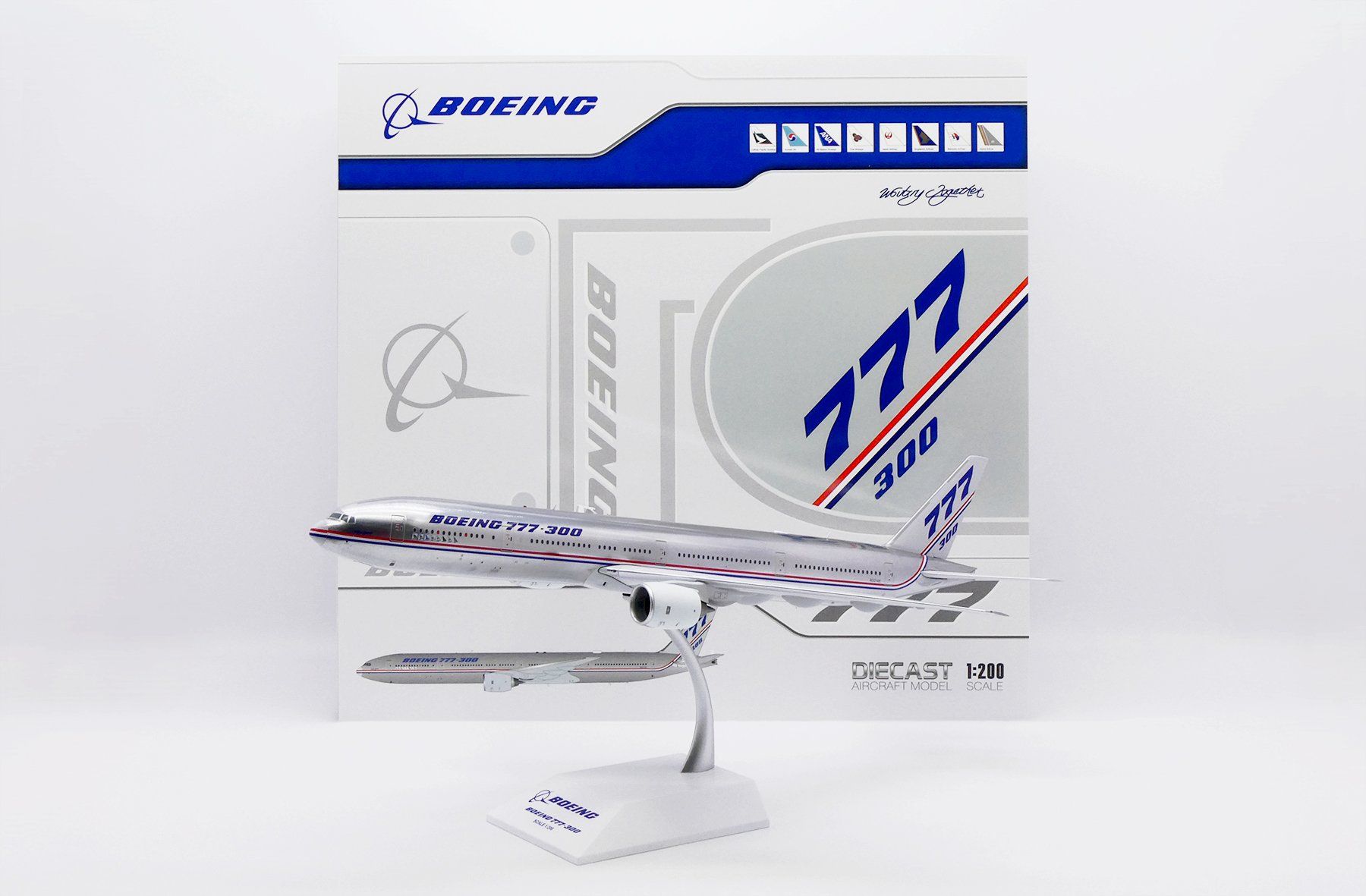 Boeing Kit di modellismo & Modellini statici: B777-300 BOEING – Nuovo e nell'imballaggio originale da Morges venduto da iljamuromez 6