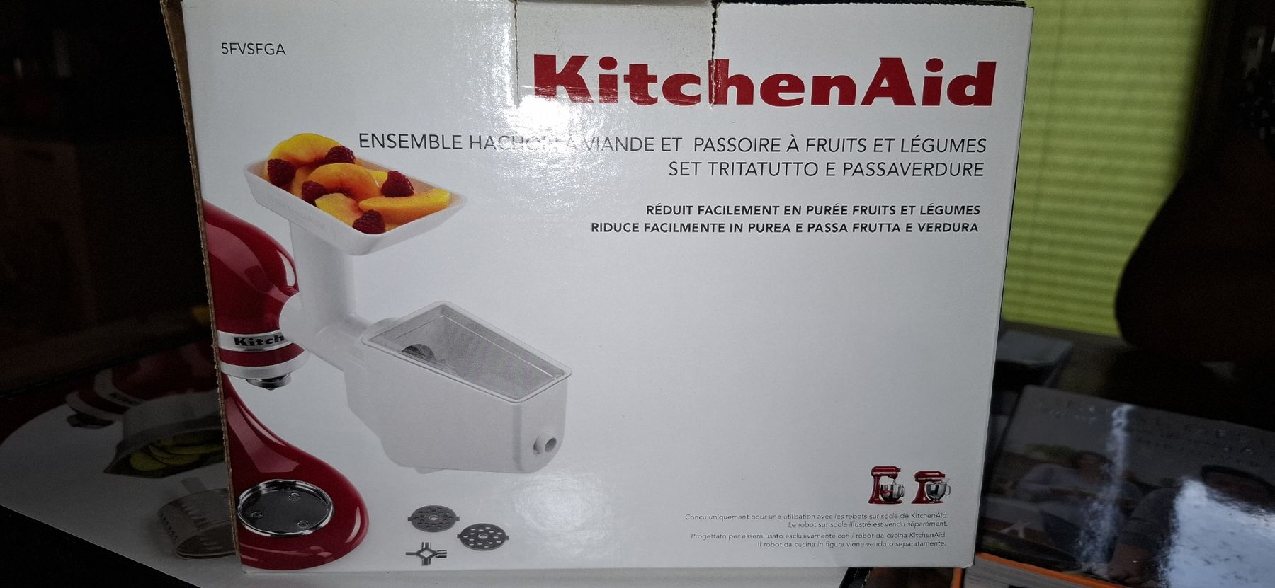 Kitchenaid Küchengeräte: KitchenAid Fleischwolf-Aufsatz, neuwertig! – Neu und originalverpackt aus Sennwald von bansiner