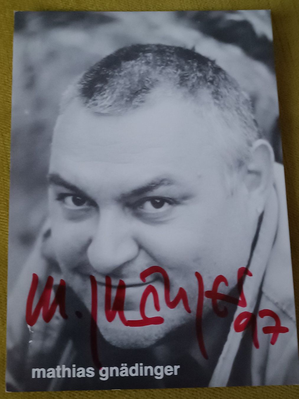 Autografi: Mathias Gnädinger - handsignierte Autogrammkarte – Usato da Menziken venduto da Artographs