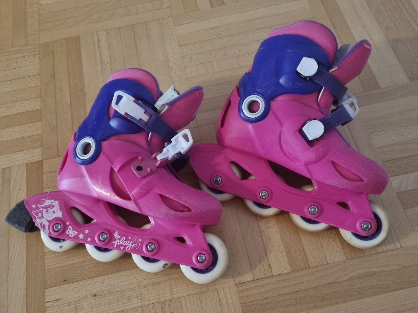 Decathlon Patins à roul. & inline: Rollerschuhe gr. 30-32 einstellbar – D'occasion à Bern par NRZNRZ