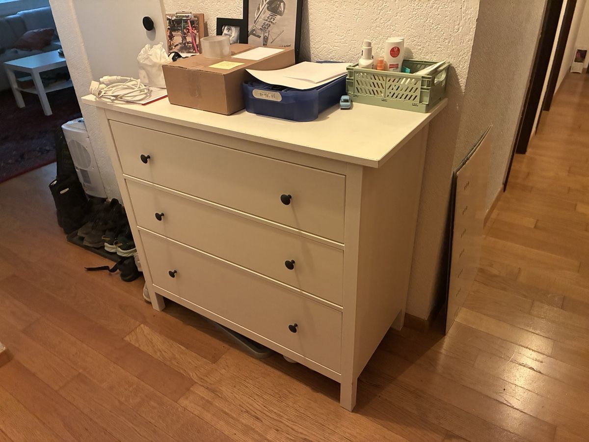 Commodes: Ikea Hemnes Komode – D'occasion à Urtenen-Schönbühl par Evilette