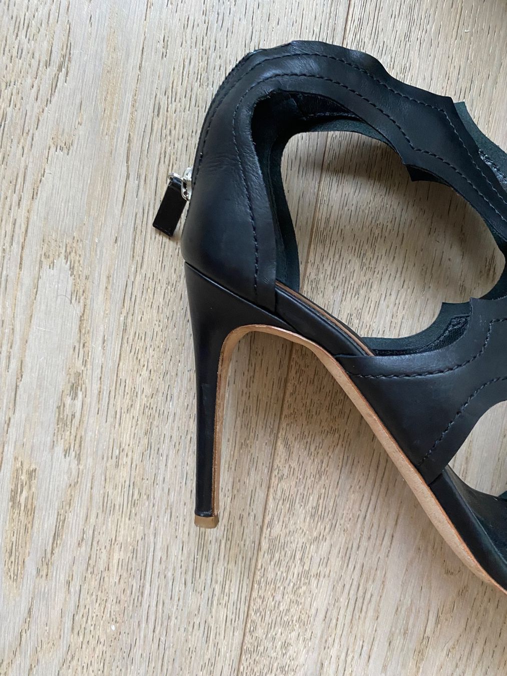 Damenschuhe: RUPERT SANDERSON Black sandals, EU 39.5 – Gebraucht aus Grand-Lancy von catallegra1976 6