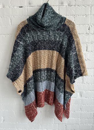 H&M – Onesize Strickponcho mit Rollkragen