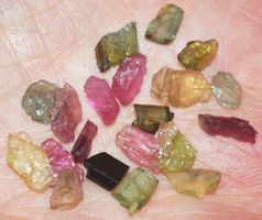 Mineralien Set L-3210 – 20 Multicolor Turmalin 4-10mm