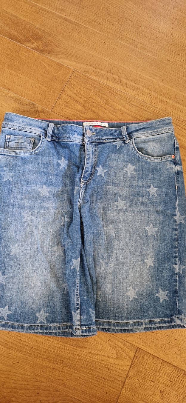 Jeans: Schöne Jeansshorts Street One – Gebraucht aus Grosswangen von iranki80