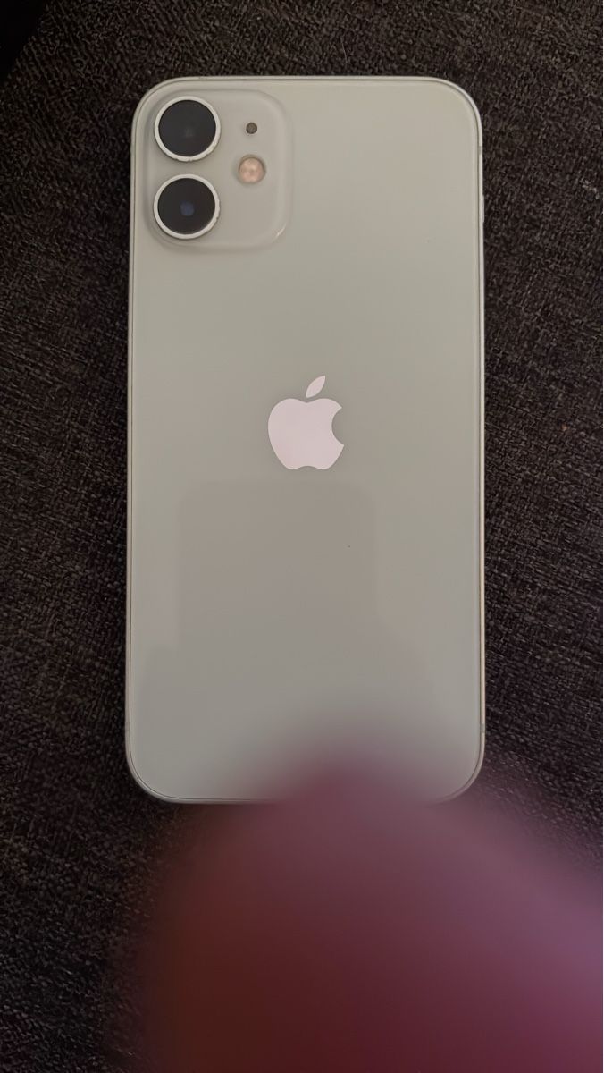 Apple Telefoni cellulari / Smartphones: iPhone 12 mini Grün Weiss Gebraucht – Usato da Uhwiesen venduto da tho_m79q