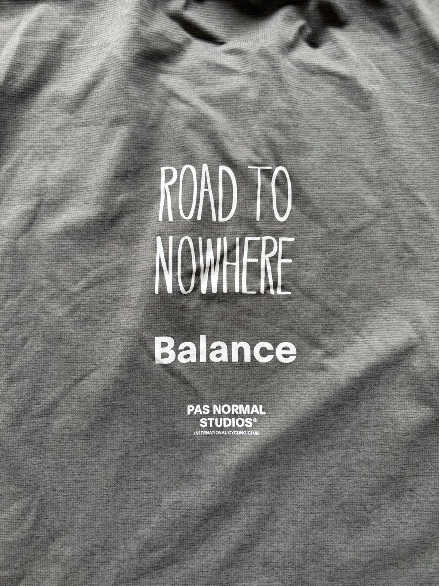 T-Shirts: Pas Normal Studios Lomgsleeve - M – Neu (gemäss Beschreibung) aus Bern von sam_c78d 1