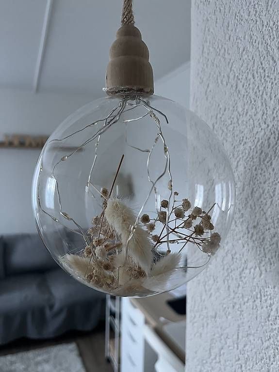 Toutes les décorations: LED Leuchtkugel Trockenblumen – D'occasion à Kerns par sar_8dz9 1